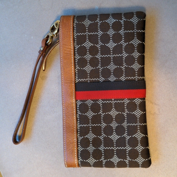 Kate Spade wristlet - Picture 2 of 7